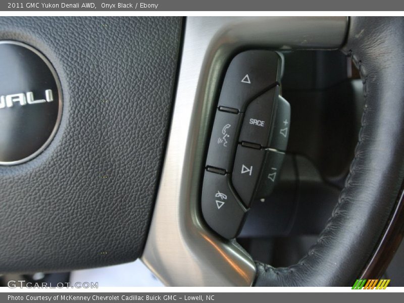 Onyx Black / Ebony 2011 GMC Yukon Denali AWD