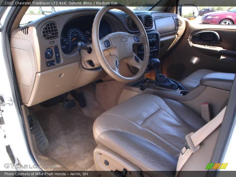 Summit White / Medium Oak 2002 Chevrolet TrailBlazer LTZ 4x4
