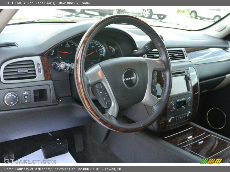 Onyx Black / Ebony 2011 GMC Yukon Denali AWD