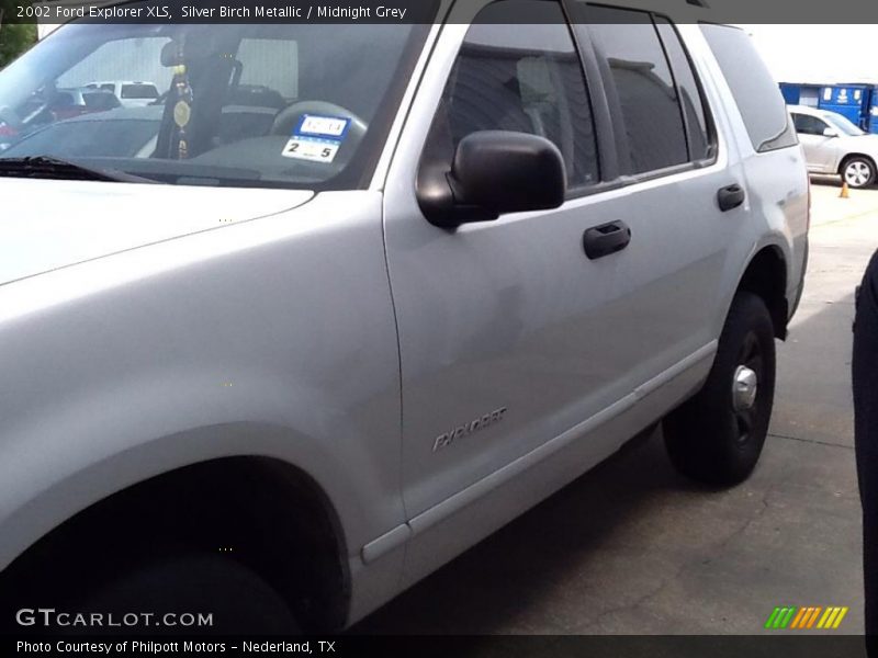 Silver Birch Metallic / Midnight Grey 2002 Ford Explorer XLS