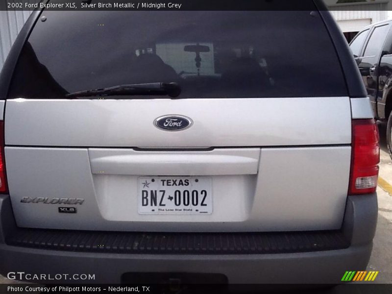 Silver Birch Metallic / Midnight Grey 2002 Ford Explorer XLS