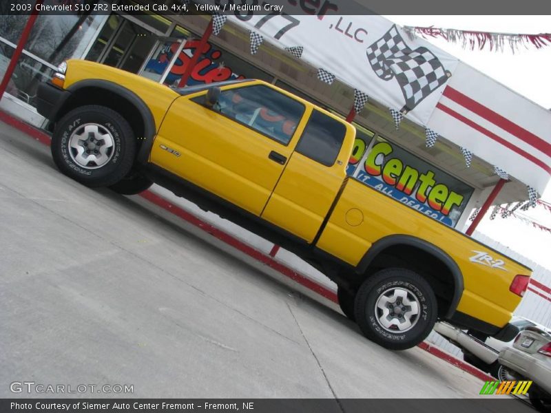 Yellow / Medium Gray 2003 Chevrolet S10 ZR2 Extended Cab 4x4