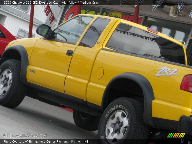 Yellow / Medium Gray 2003 Chevrolet S10 ZR2 Extended Cab 4x4