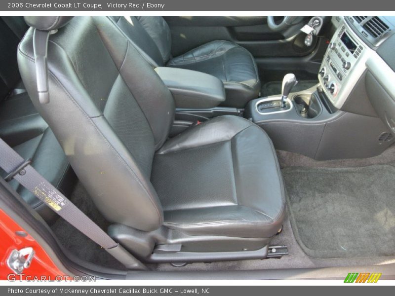 Victory Red / Ebony 2006 Chevrolet Cobalt LT Coupe