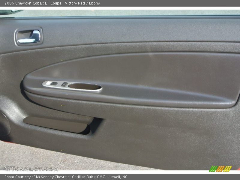 Victory Red / Ebony 2006 Chevrolet Cobalt LT Coupe