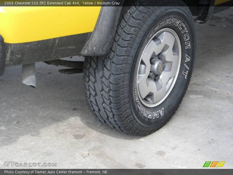 Yellow / Medium Gray 2003 Chevrolet S10 ZR2 Extended Cab 4x4