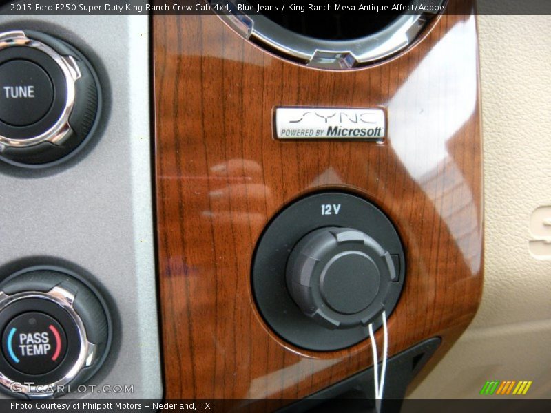 Blue Jeans / King Ranch Mesa Antique Affect/Adobe 2015 Ford F250 Super Duty King Ranch Crew Cab 4x4