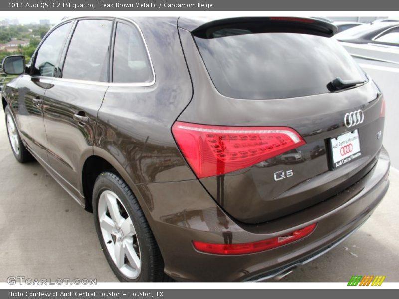 Teak Brown Metallic / Cardamom Beige 2012 Audi Q5 3.2 FSI quattro