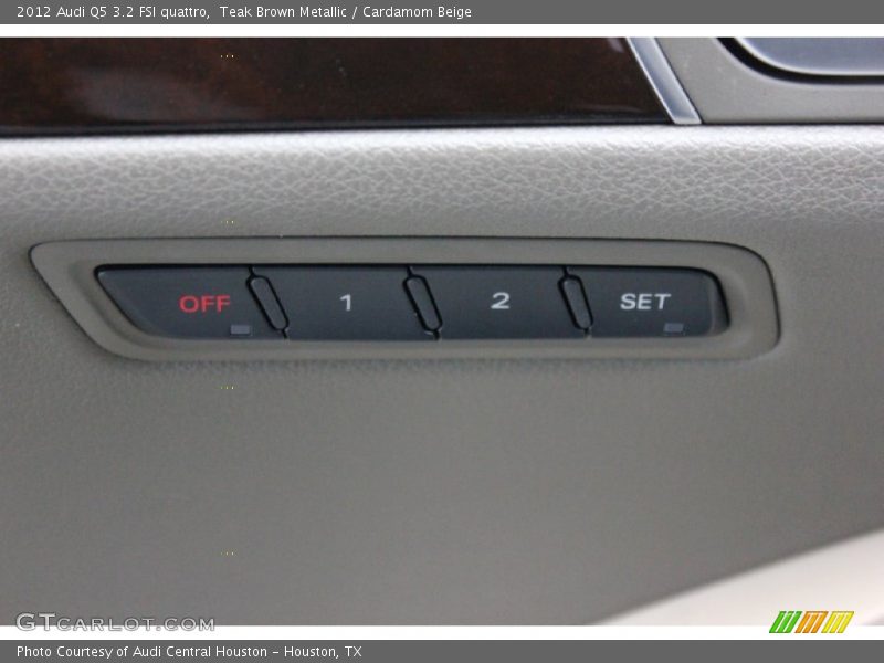 Teak Brown Metallic / Cardamom Beige 2012 Audi Q5 3.2 FSI quattro