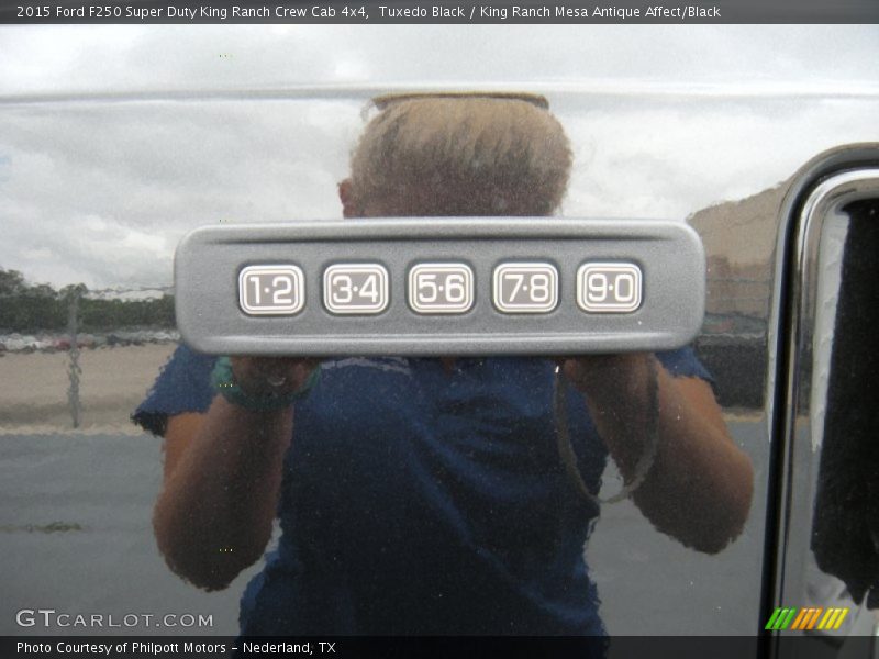 Tuxedo Black / King Ranch Mesa Antique Affect/Black 2015 Ford F250 Super Duty King Ranch Crew Cab 4x4