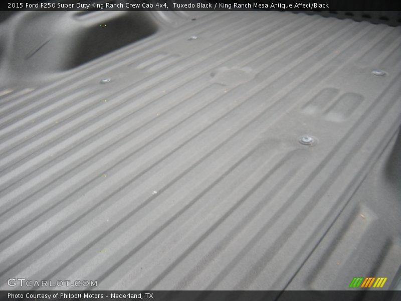 Tuxedo Black / King Ranch Mesa Antique Affect/Black 2015 Ford F250 Super Duty King Ranch Crew Cab 4x4