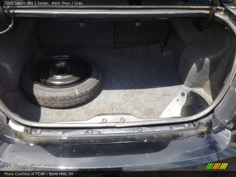 Black Onyx / Gray 2005 Saturn ION 1 Sedan