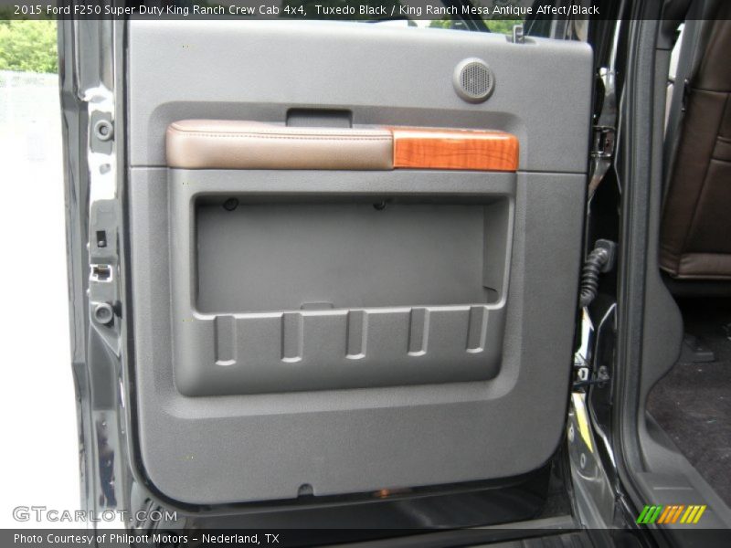 Tuxedo Black / King Ranch Mesa Antique Affect/Black 2015 Ford F250 Super Duty King Ranch Crew Cab 4x4