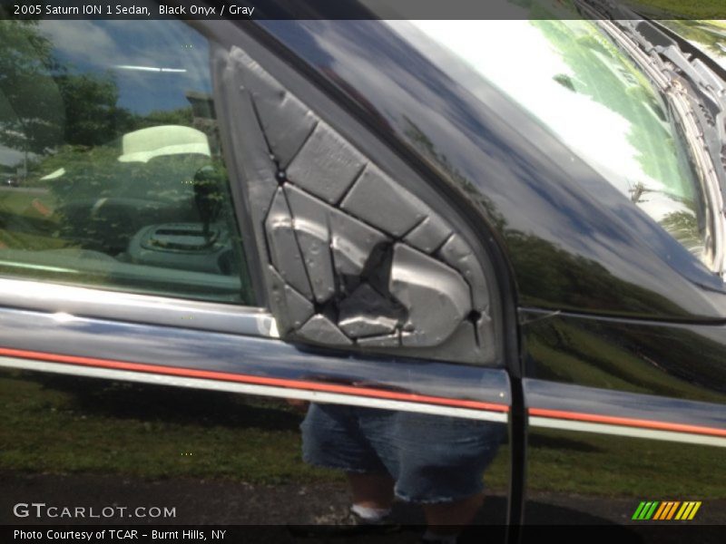 Black Onyx / Gray 2005 Saturn ION 1 Sedan