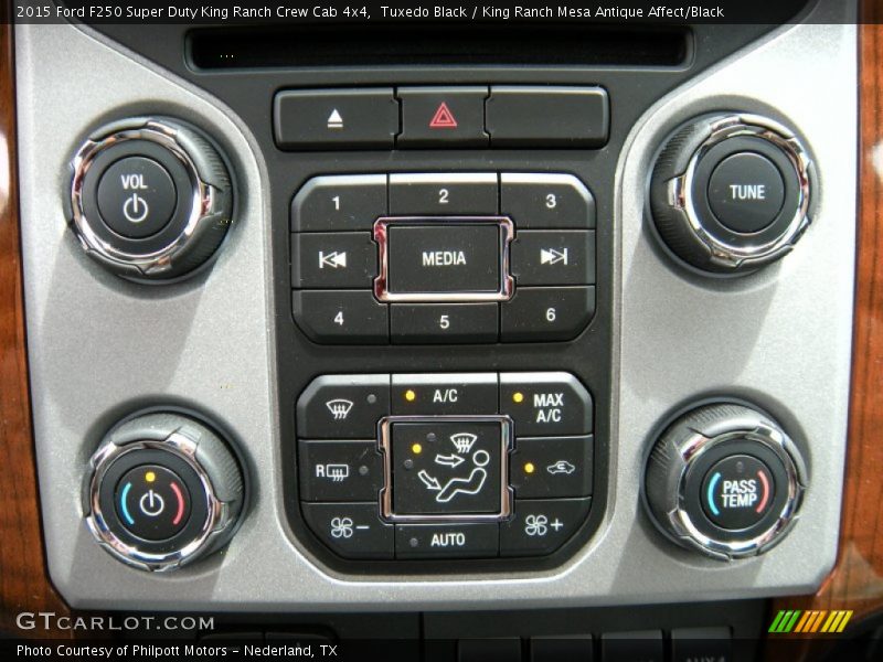 Controls of 2015 F250 Super Duty King Ranch Crew Cab 4x4