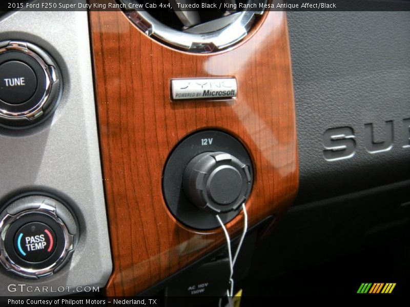 Controls of 2015 F250 Super Duty King Ranch Crew Cab 4x4