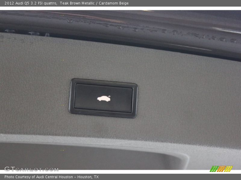 Teak Brown Metallic / Cardamom Beige 2012 Audi Q5 3.2 FSI quattro