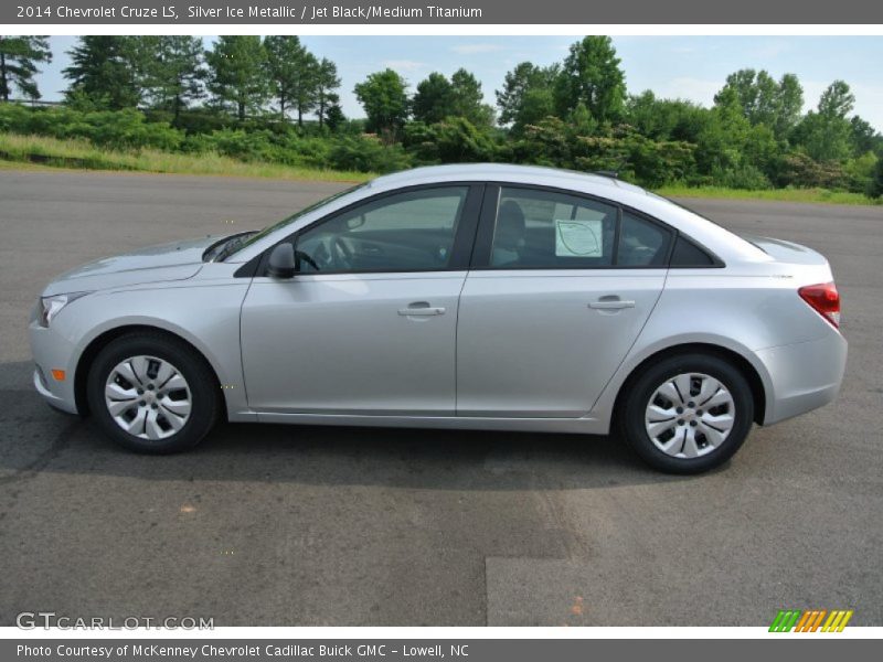 Silver Ice Metallic / Jet Black/Medium Titanium 2014 Chevrolet Cruze LS