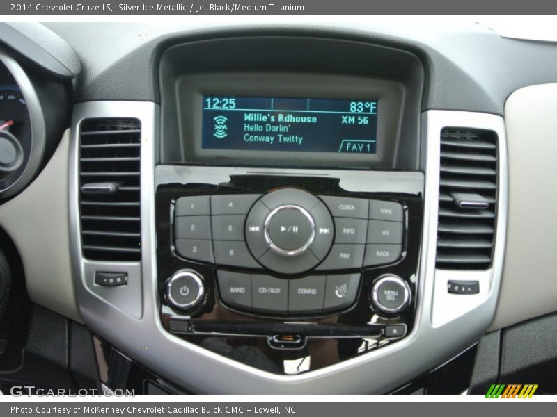 Silver Ice Metallic / Jet Black/Medium Titanium 2014 Chevrolet Cruze LS