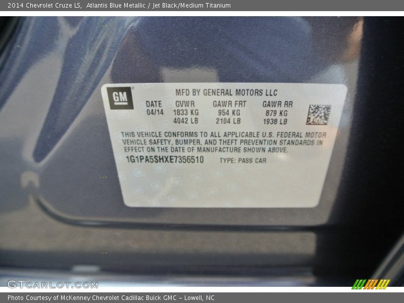 Atlantis Blue Metallic / Jet Black/Medium Titanium 2014 Chevrolet Cruze LS