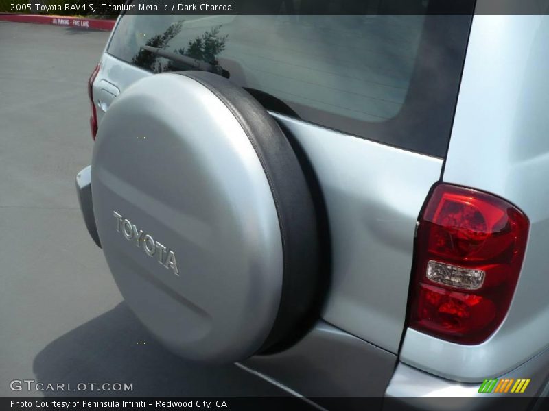Titanium Metallic / Dark Charcoal 2005 Toyota RAV4 S