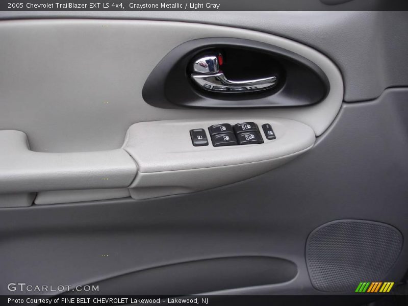 Graystone Metallic / Light Gray 2005 Chevrolet TrailBlazer EXT LS 4x4