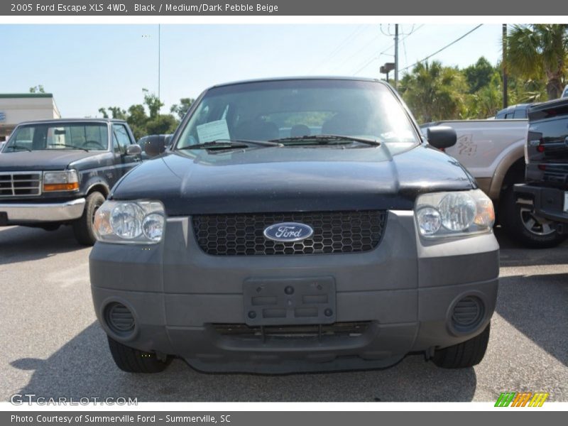 Black / Medium/Dark Pebble Beige 2005 Ford Escape XLS 4WD