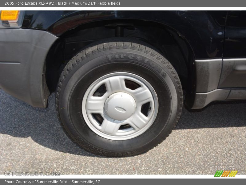 Black / Medium/Dark Pebble Beige 2005 Ford Escape XLS 4WD