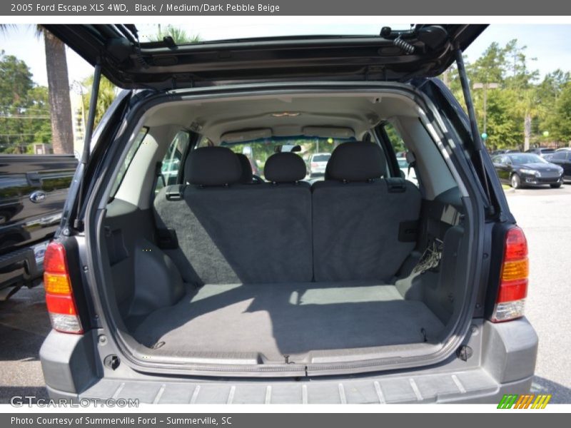 Black / Medium/Dark Pebble Beige 2005 Ford Escape XLS 4WD
