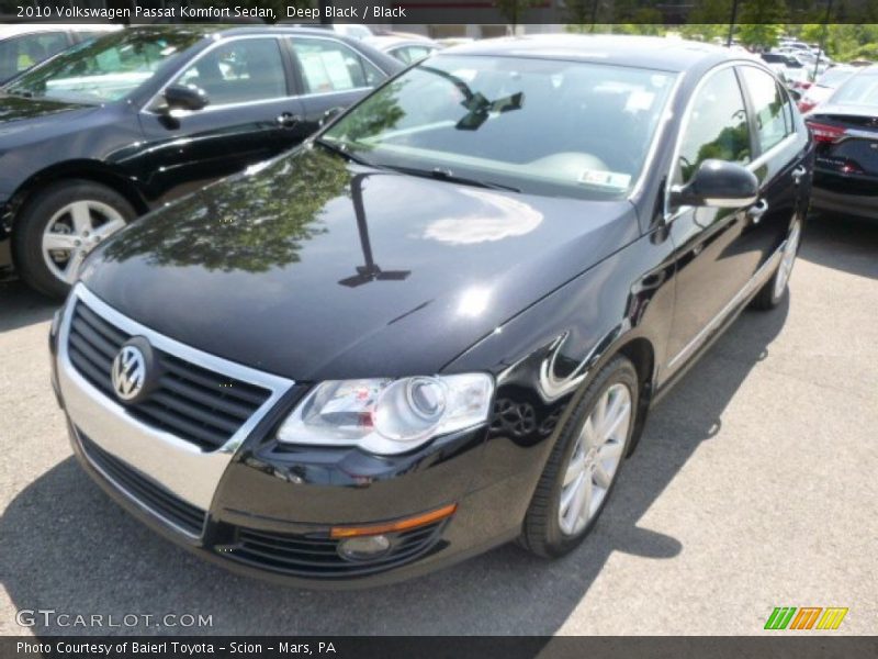 Deep Black / Black 2010 Volkswagen Passat Komfort Sedan