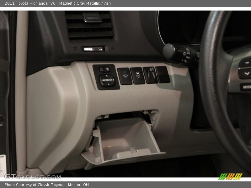 Magnetic Gray Metallic / Ash 2011 Toyota Highlander V6
