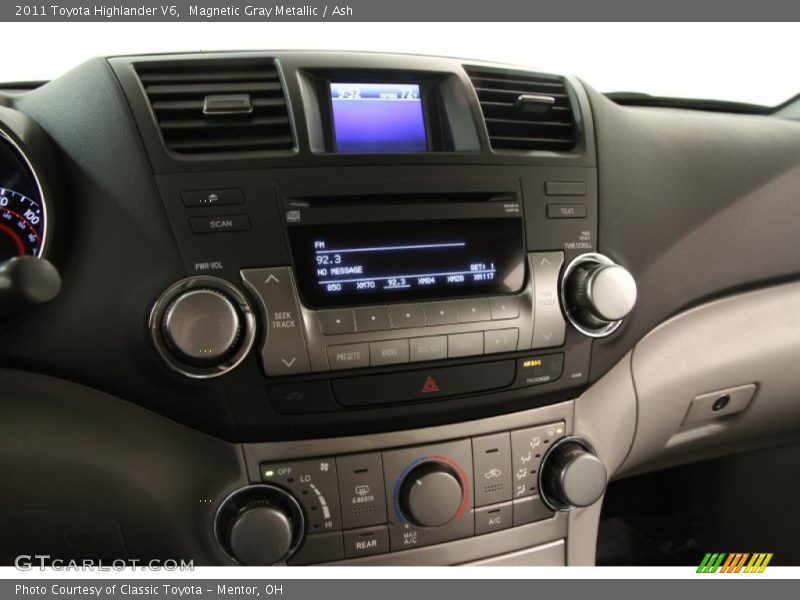 Magnetic Gray Metallic / Ash 2011 Toyota Highlander V6