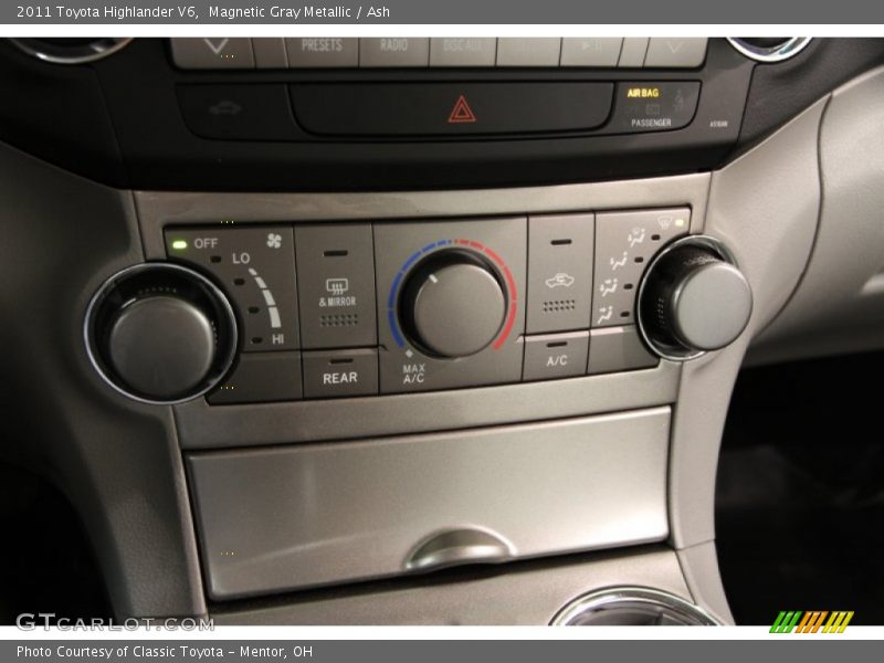 Magnetic Gray Metallic / Ash 2011 Toyota Highlander V6