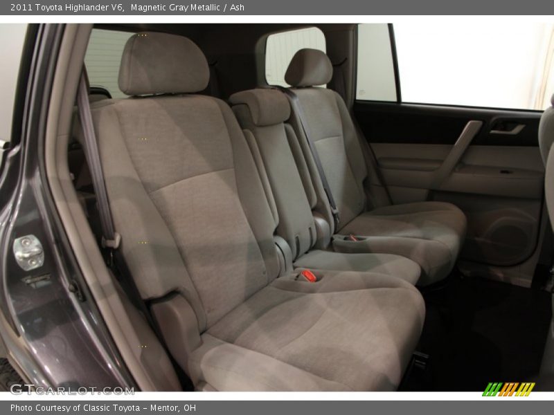 Magnetic Gray Metallic / Ash 2011 Toyota Highlander V6