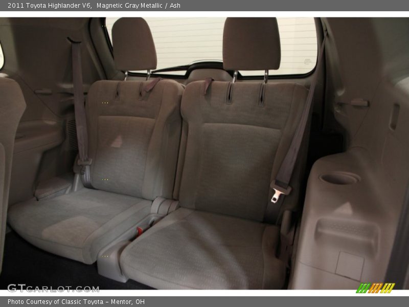 Magnetic Gray Metallic / Ash 2011 Toyota Highlander V6