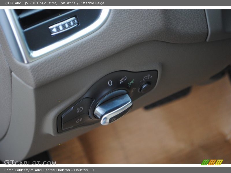 Ibis White / Pistachio Beige 2014 Audi Q5 2.0 TFSI quattro