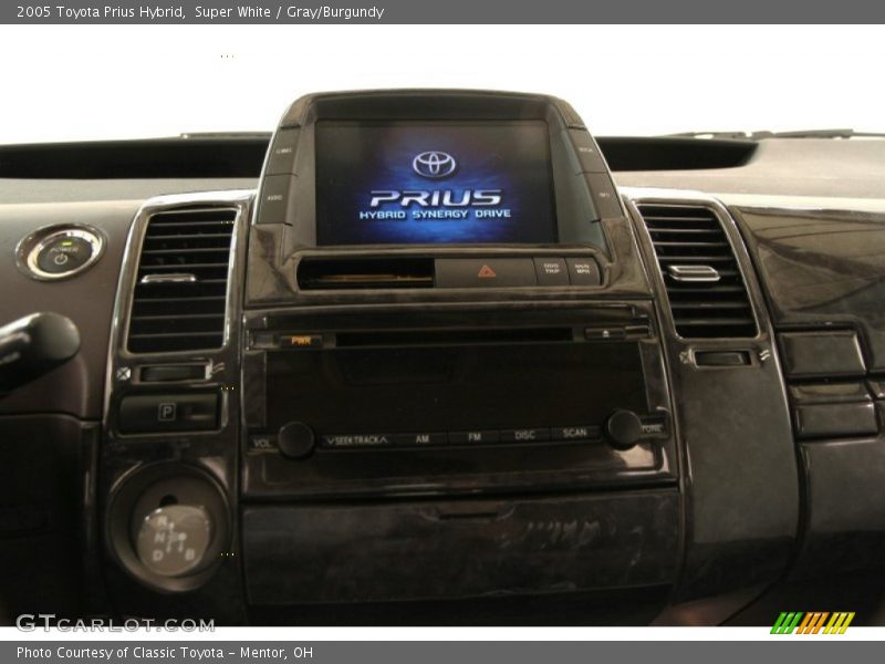 Super White / Gray/Burgundy 2005 Toyota Prius Hybrid