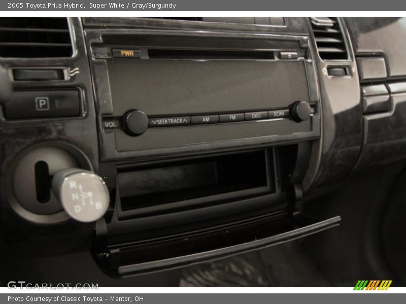 Super White / Gray/Burgundy 2005 Toyota Prius Hybrid
