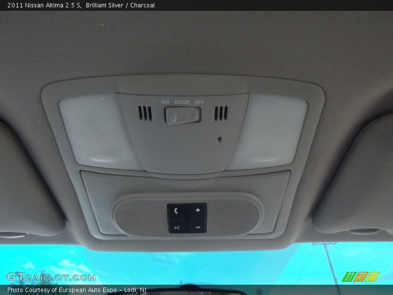 Brilliant Silver / Charcoal 2011 Nissan Altima 2.5 S