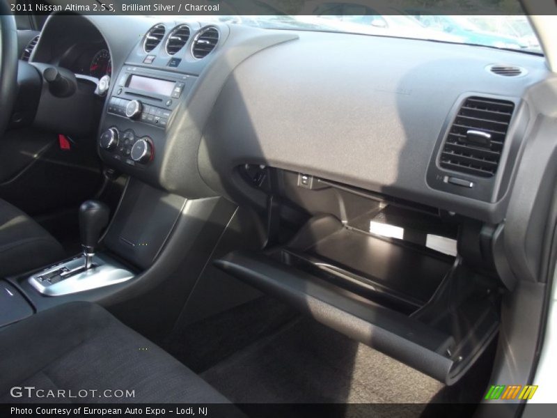 Brilliant Silver / Charcoal 2011 Nissan Altima 2.5 S