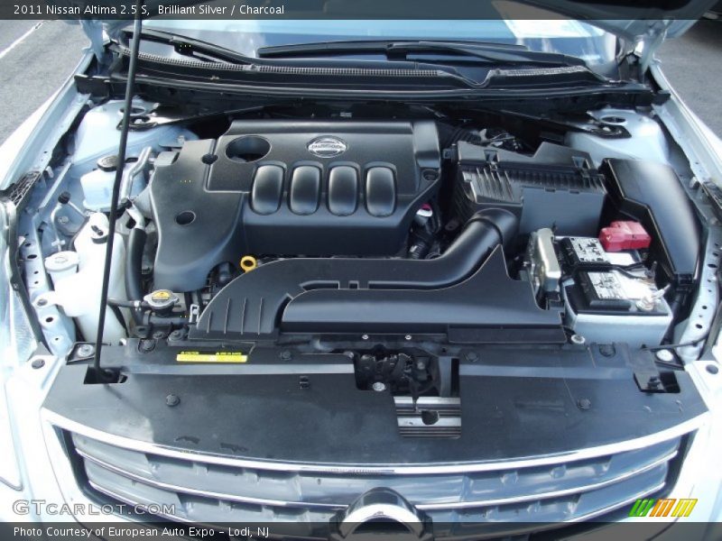 Brilliant Silver / Charcoal 2011 Nissan Altima 2.5 S