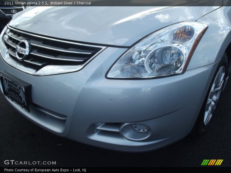 Brilliant Silver / Charcoal 2011 Nissan Altima 2.5 S