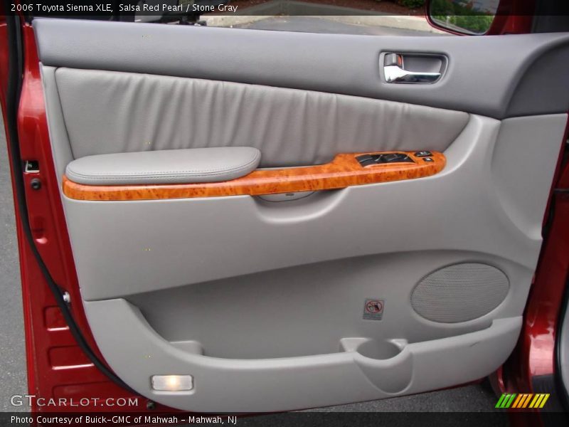 Salsa Red Pearl / Stone Gray 2006 Toyota Sienna XLE