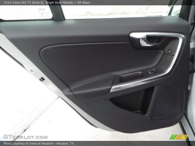 Bright Silver Metallic / Off-Black 2015 Volvo S60 T5 Drive-E