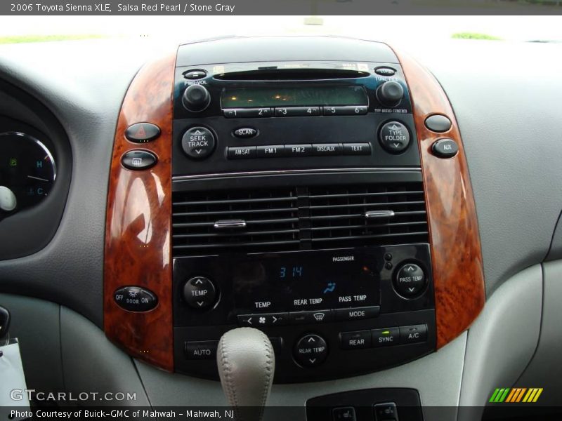Salsa Red Pearl / Stone Gray 2006 Toyota Sienna XLE