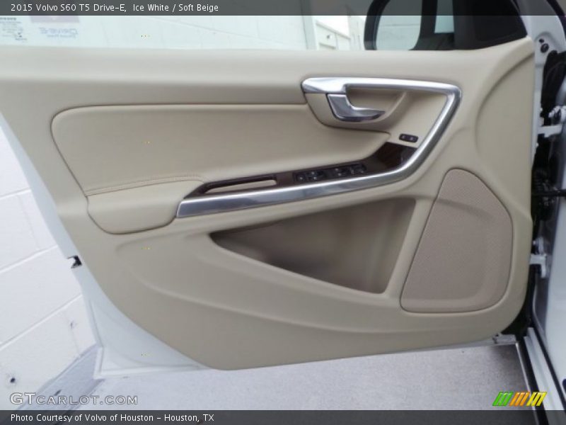 Ice White / Soft Beige 2015 Volvo S60 T5 Drive-E