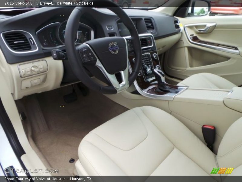 Ice White / Soft Beige 2015 Volvo S60 T5 Drive-E