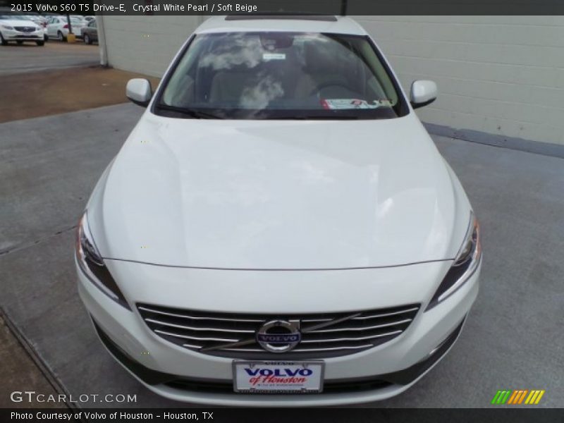 Crystal White Pearl / Soft Beige 2015 Volvo S60 T5 Drive-E