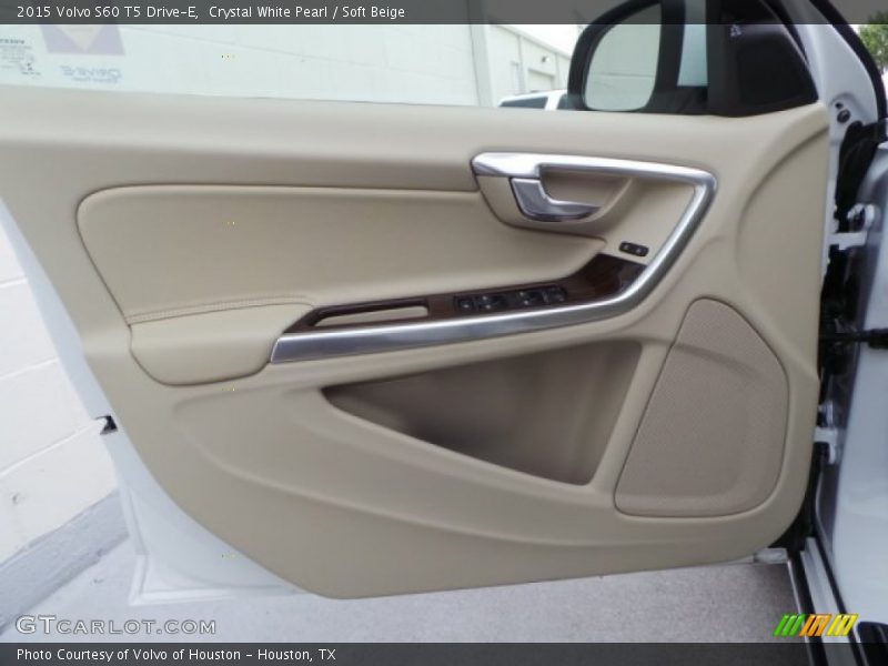 Crystal White Pearl / Soft Beige 2015 Volvo S60 T5 Drive-E