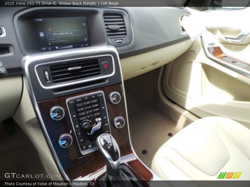 Ember Black Metallic / Soft Beige 2015 Volvo V60 T5 Drive-E
